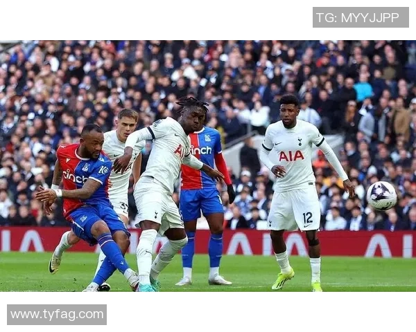 英超精彩对决那不勒斯3-0战胜热刺逆转瞬间引发全场狂欢