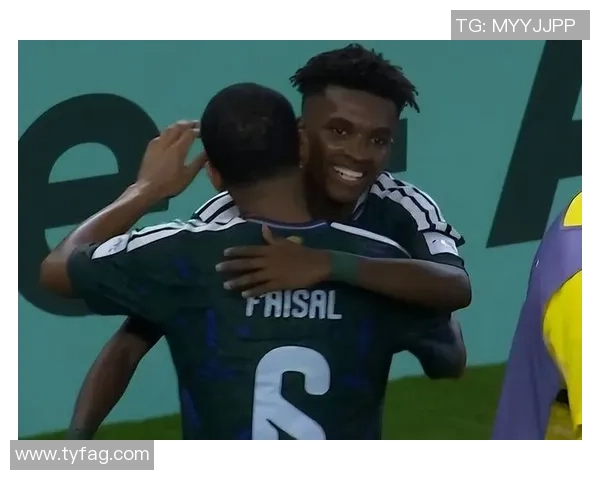 德甲激战:AC米兰大胜热刺红牌事件引发全场热议与争议